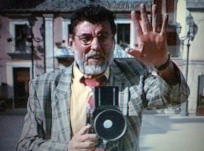 Pio in una scena del film 'Nati Stanchi' (2002) di Ficarra e Picone